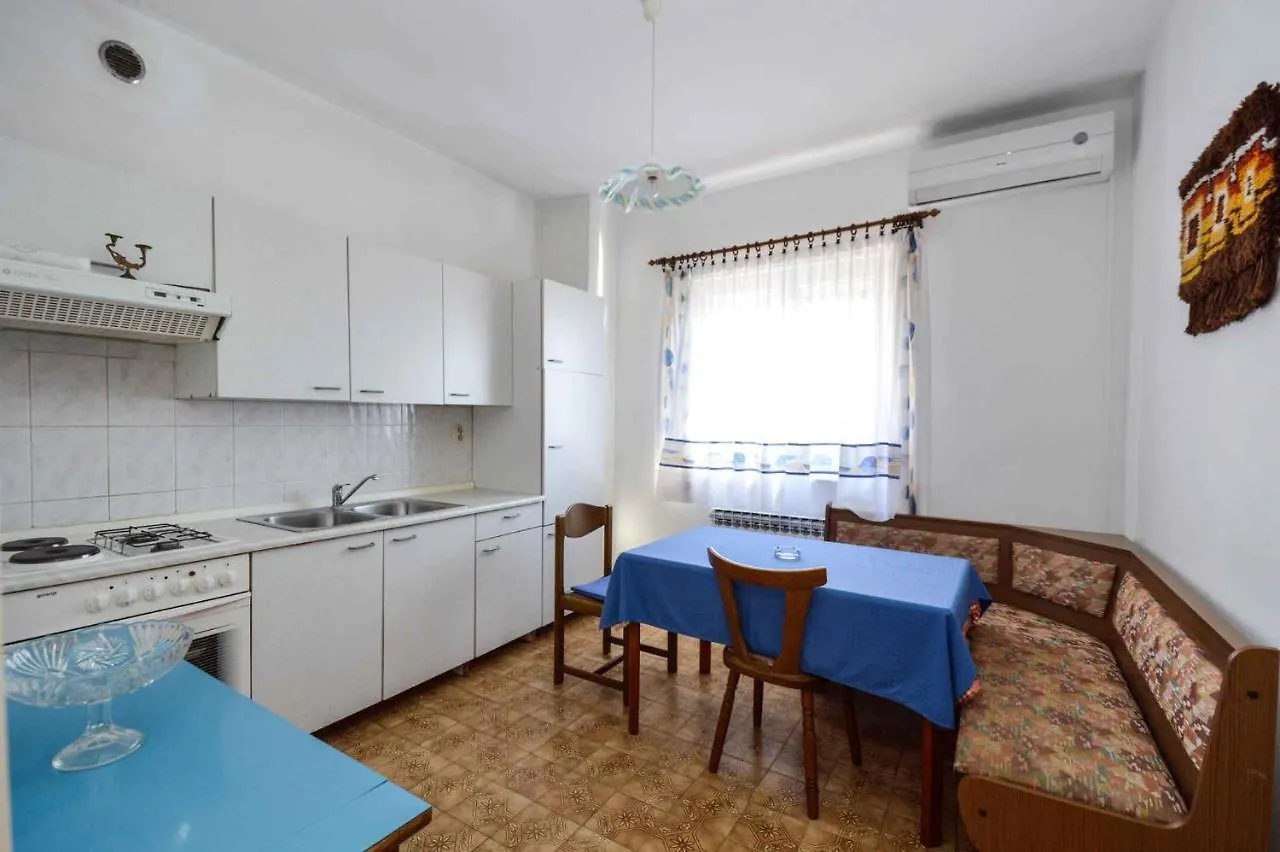 Apartment In Pula With Two-Bedrooms 7 Pjescana Uvala 0*,  Croatia