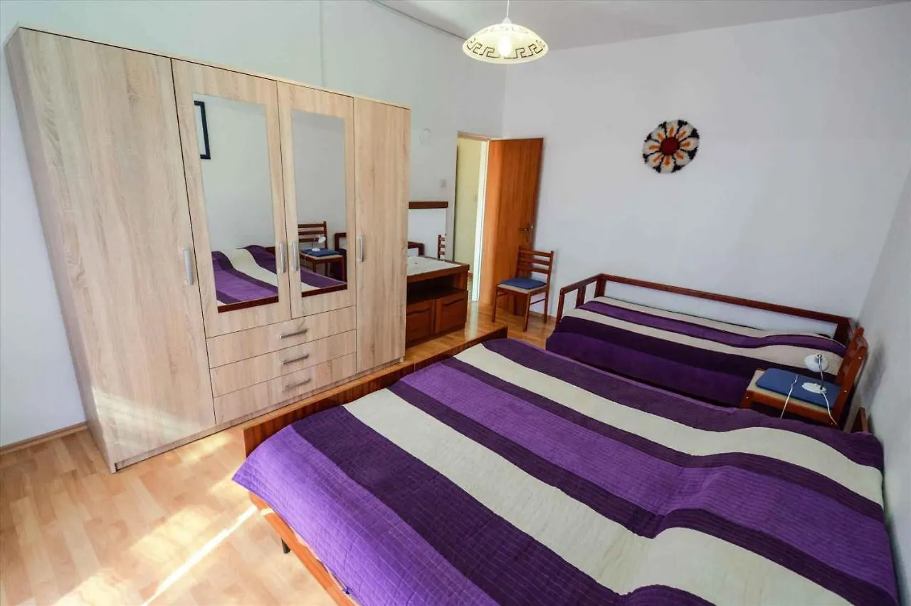 Apartment In Pula With Two-Bedrooms 7 Pjescana Uvala