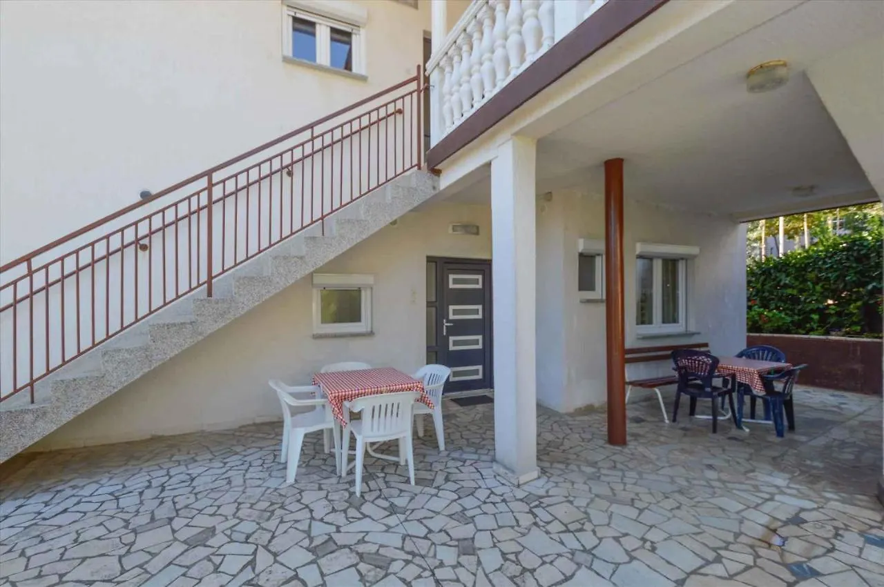 Apartment In Pula With Two-Bedrooms 7 Pjescana Uvala